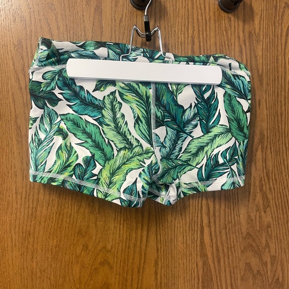 Fleo shorts 3.25 - Picture 2 of 3